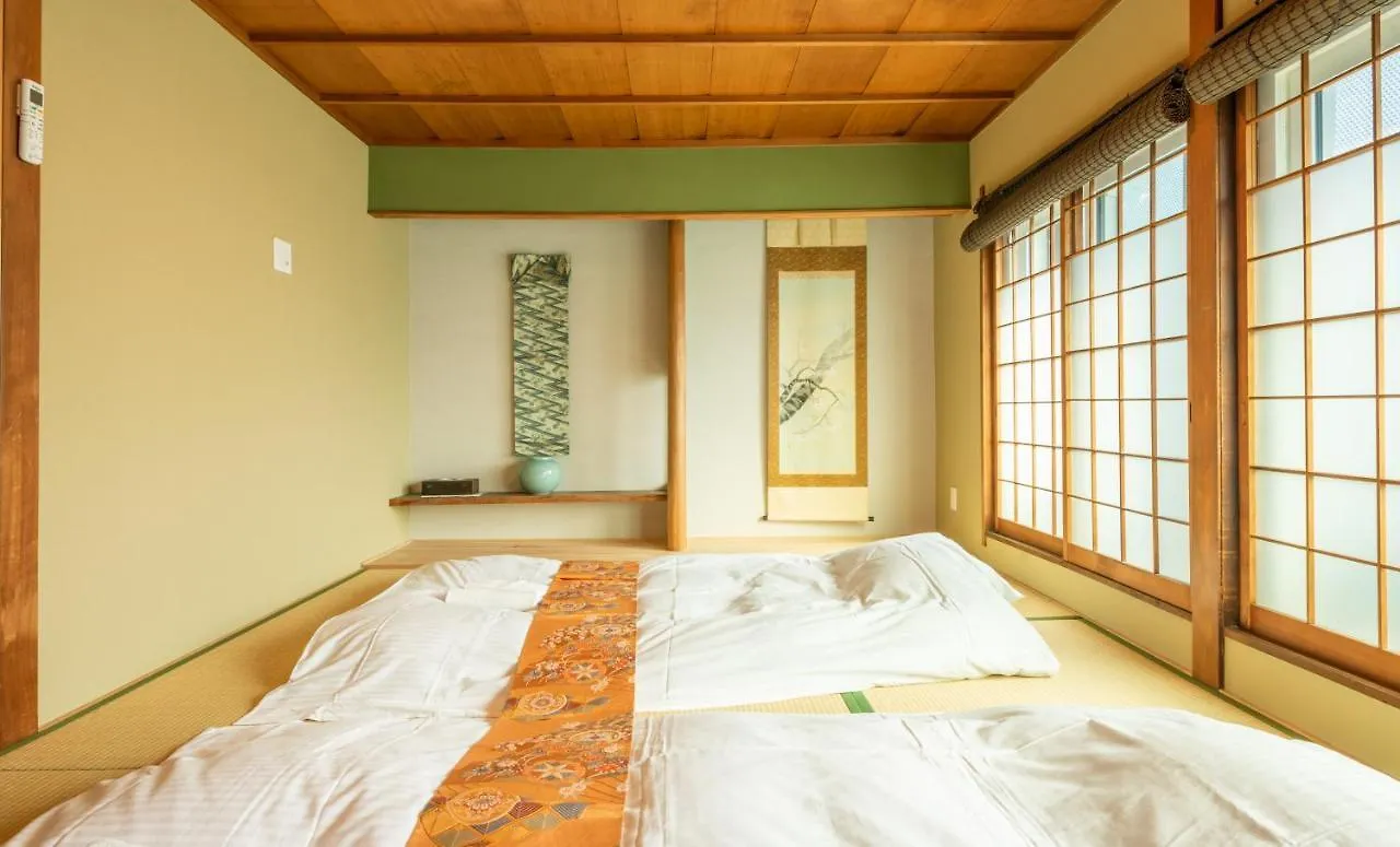 Kumomachiya Gojorakuen Villa Kyoto 0*,  Japan
